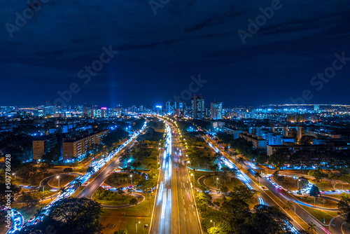 Brasília vista de cima luzes ruas photo