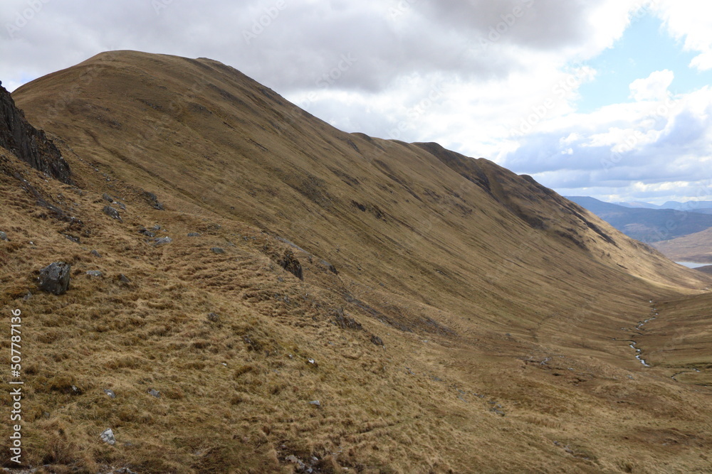 Ciste Dhubh glen shiel ridge scotland highlands munros