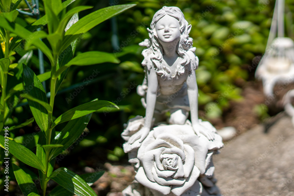 ガーデンオーナメント 薔薇と少女 ガーデンオーナメント 薔薇と少女