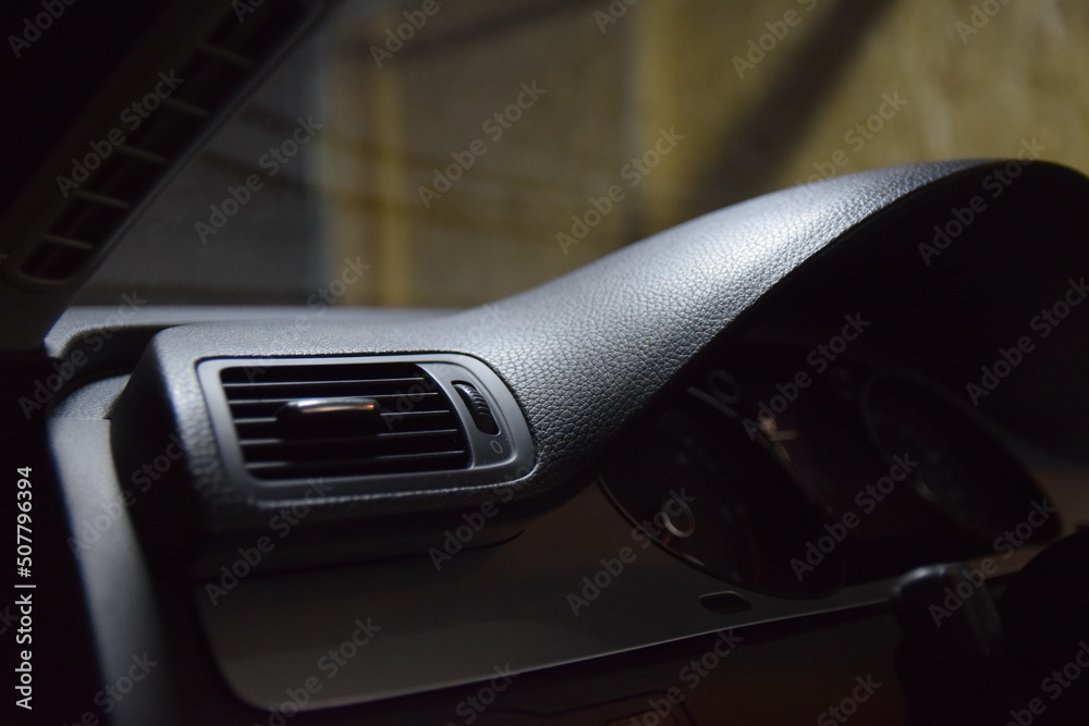 Obraz premium close up of a car door vw passat