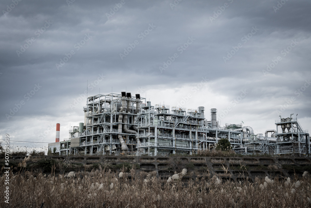 Obraz premium 下水処理場の汚泥焼却プラント