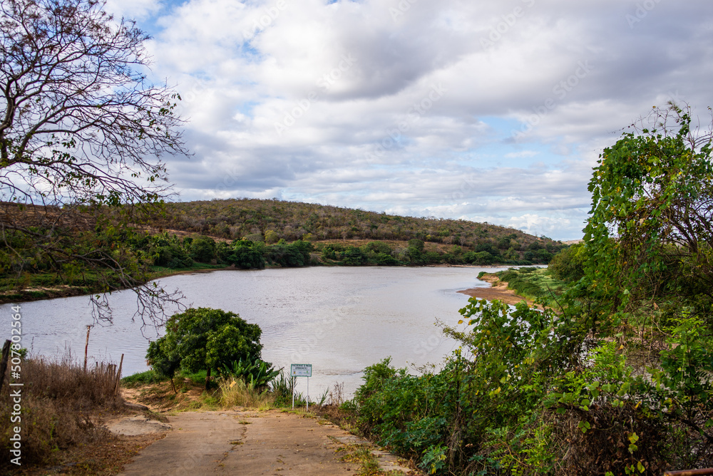 Encontro dos rios Araçuaí e Jequitinhonha 