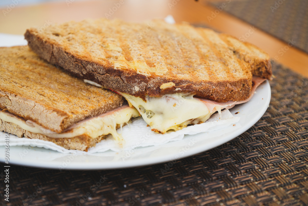 cheese and ham toastie