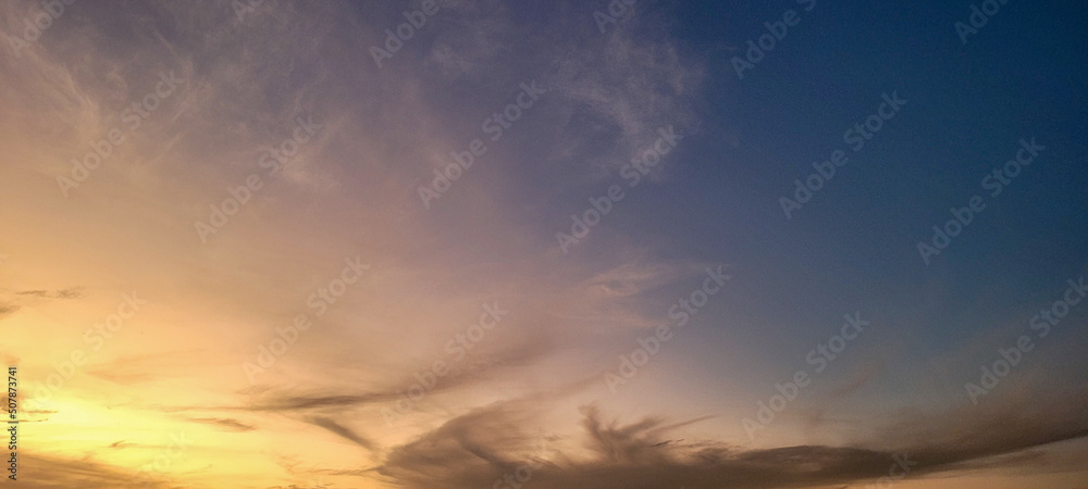 Fototapeta premium pôr do sol na cidade