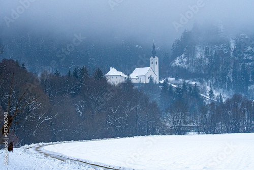 Kirche im Winter