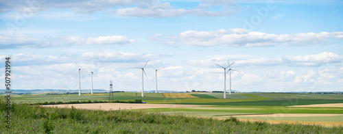 paysages rural avec des éoliennes