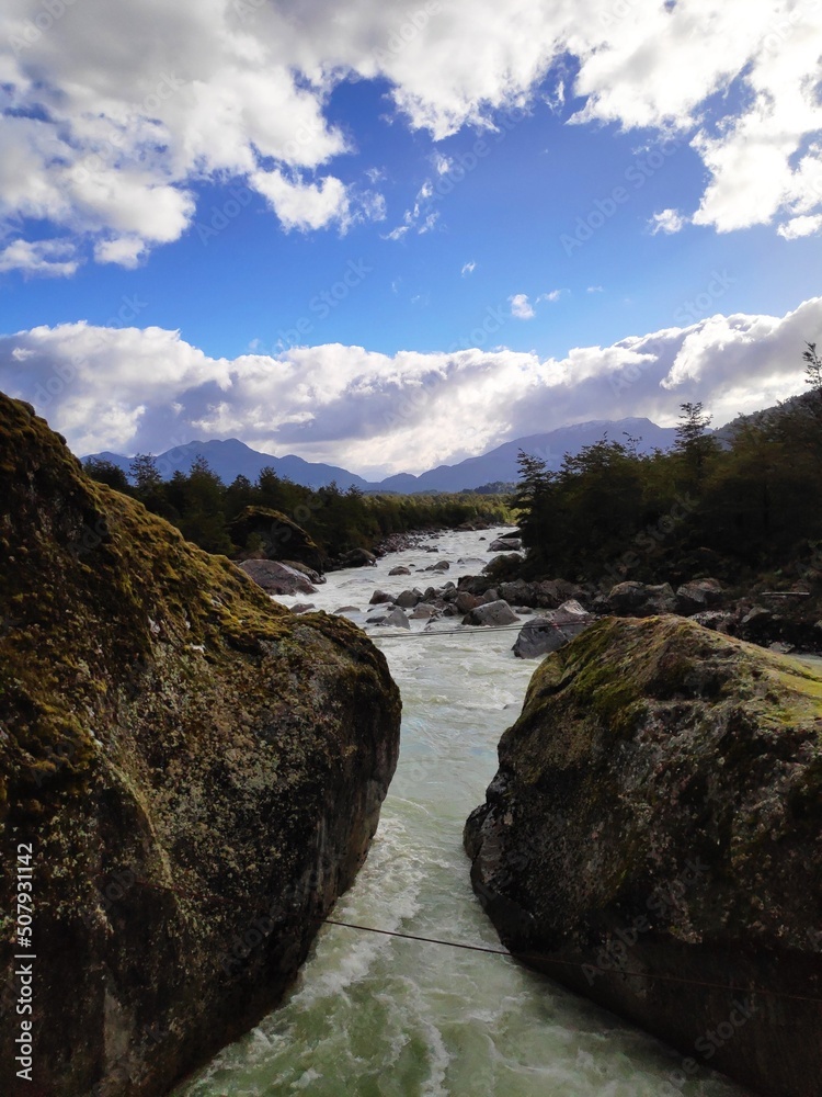 Flowing with the lake 