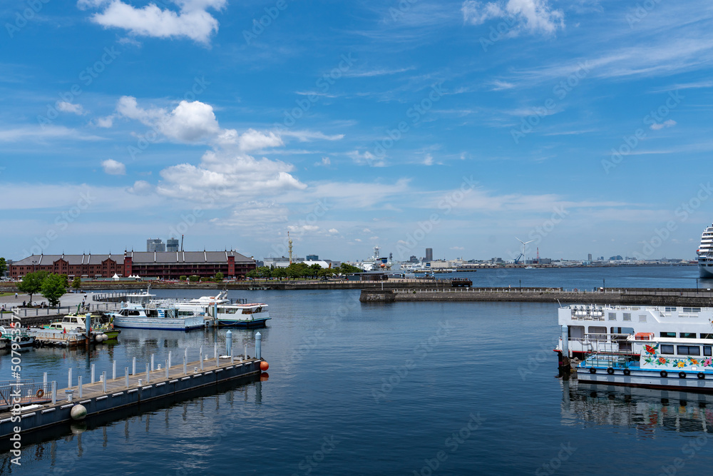 横浜　埠頭桟橋の風景