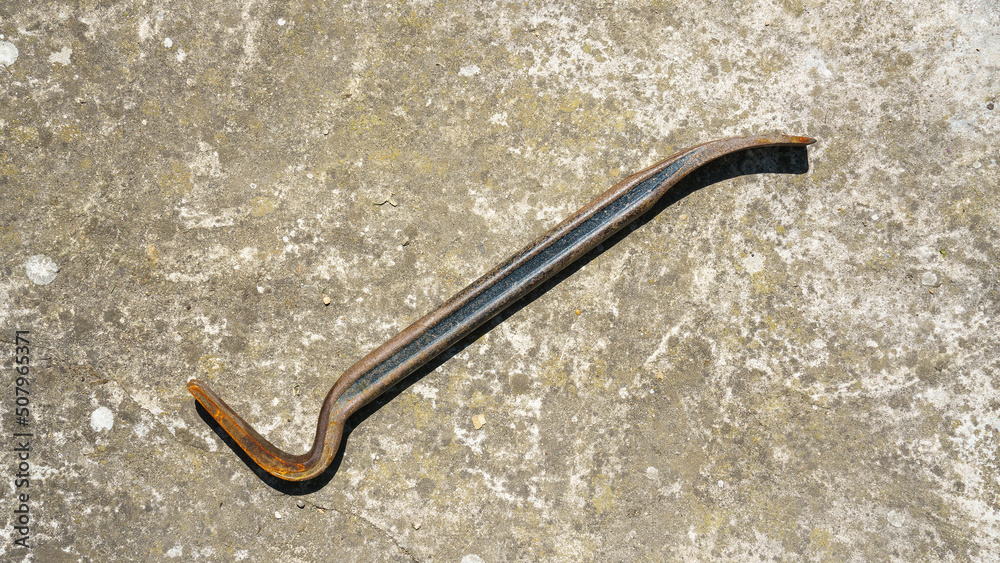 Steel crowbar tool