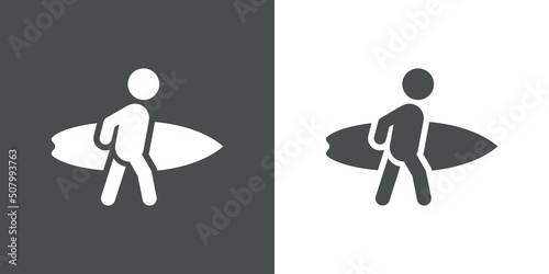 Beach holidays. Logo Surf. Icono plano silueta de surfista con tabla en fondo gris y fondo blanco