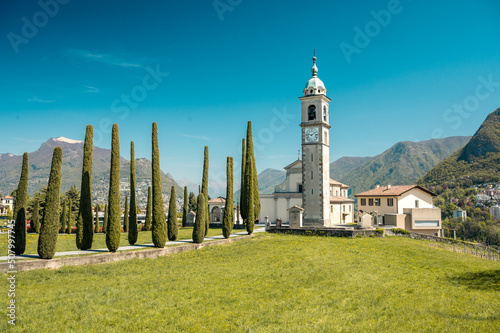 Bilde på lerret Church Chiesa Parrocchiale di Sant'Abbondio in Collina d'Oro in Ticino