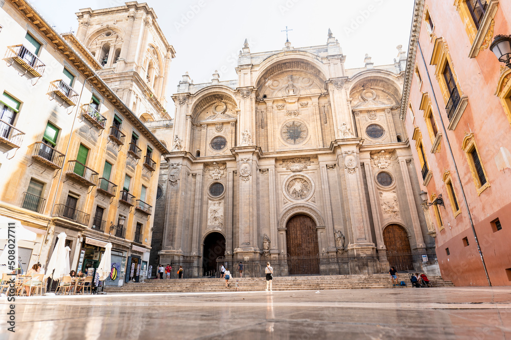 Paisaje Catedral de Granada amanecer, turismo de Granada