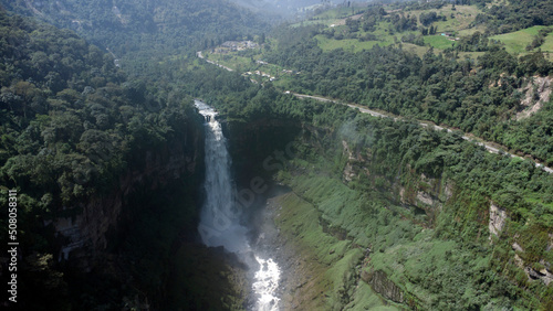 waterfall   Salto del Tequendama 