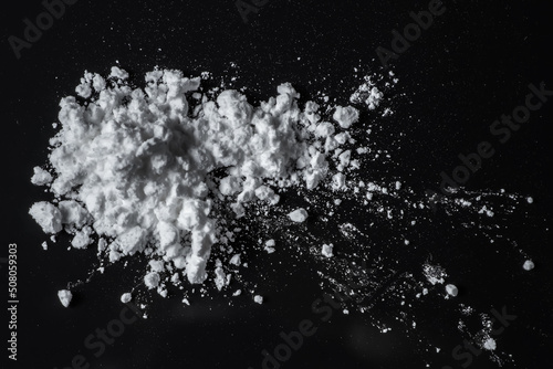 Εκτύπωση καμβά Cocaine drug powder pile on black background