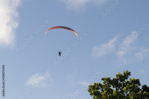 Voo de Parapente / Paraglider / Paragliding flight