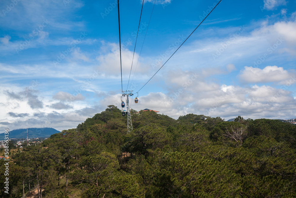 Cable Car in Da Lat, It from Robin Hill to the Truc Lam Temple and was built by an Austrian company. The ride covers 2.3km and see  panoramic views of Da Lat