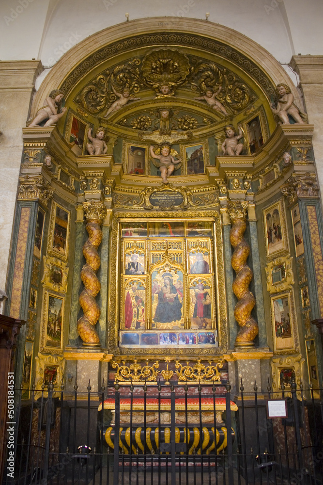 Interior of Cathedral of Saint John the Baptist (Duomo) of Turin 