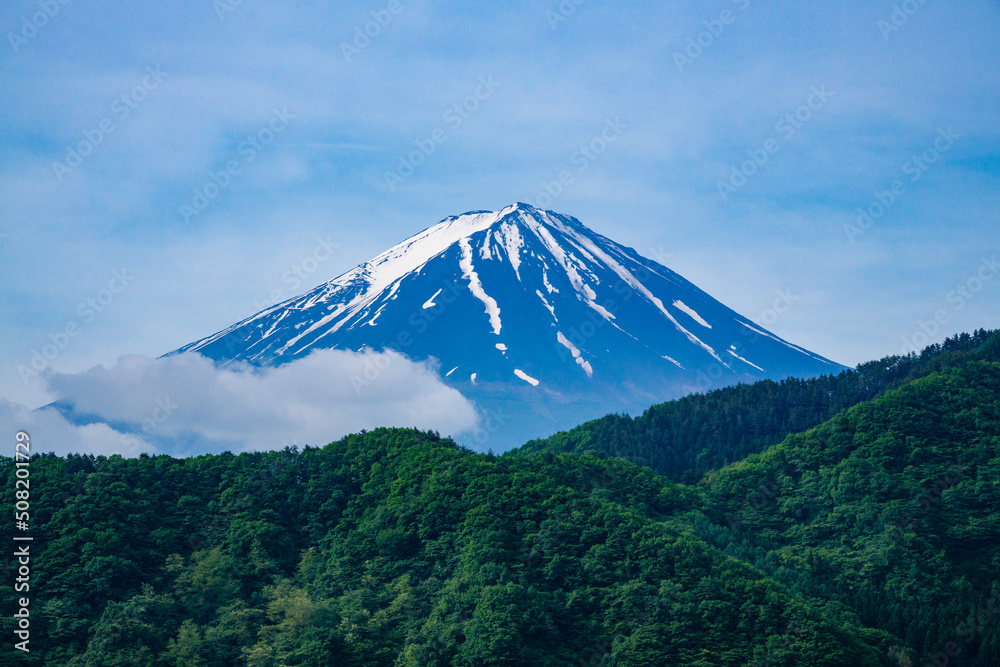 春霞と富士山