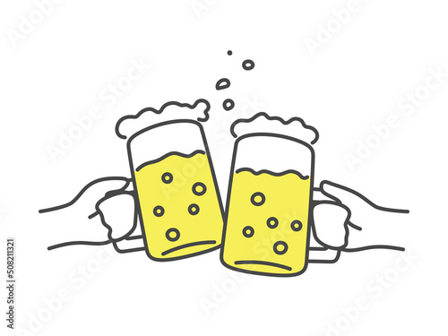 ビールで乾杯　Hands toasting with beer