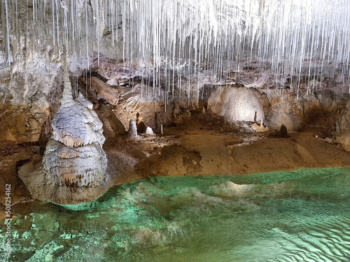 Fotografija Illuminated cave in Choranche, France