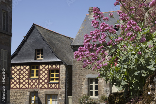 Fototapeta Naklejka Na Ścianę i Meble -  Village de Bécherel en région Bretagne