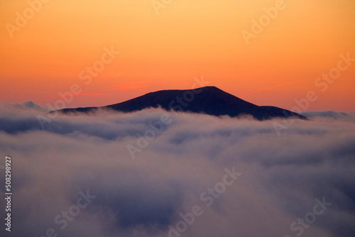 lever de soleil montagne