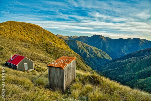 Obraz na plátně Tarn Ridge Hut, Tararua Range, New Zealand