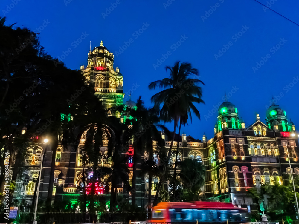 Naklejka premium Beautiful Mumbai Night City With Colorful Lights