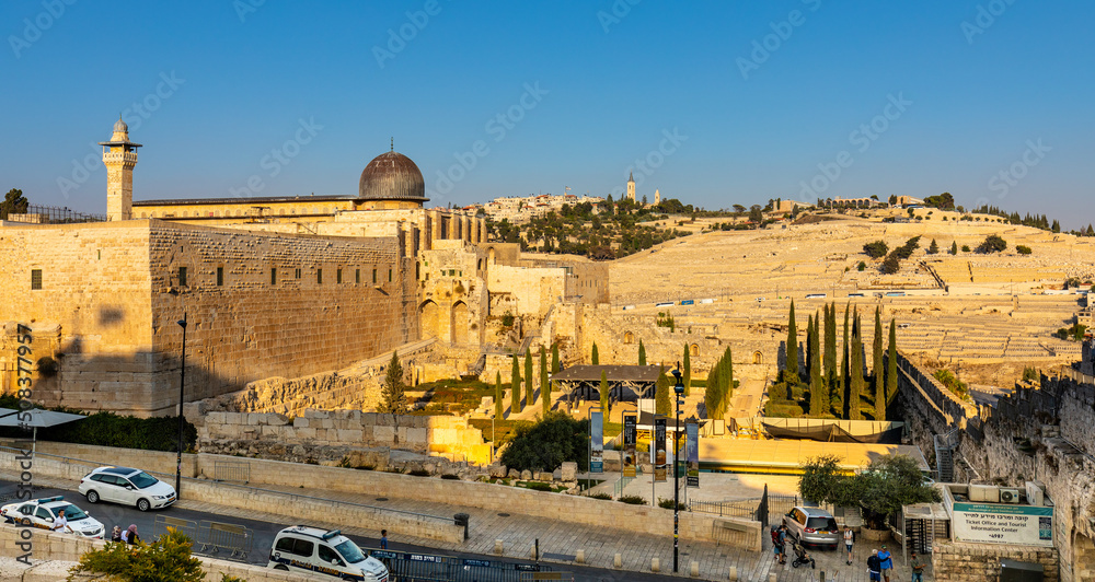 Fototapeta premium Panorama of Mount of Olives over south wall of Temple Mount and Al Aqsa mosque and Dung Gate in Jerusalem Old City in Israel