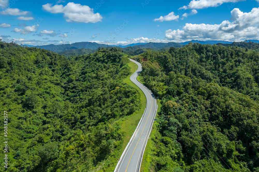 The zigzag road is similar to the number 3. This road is built on a mountain, past the forest in Nan, Thailand, so it will have good scenery, be famous, and have tourists who come to take pictures.