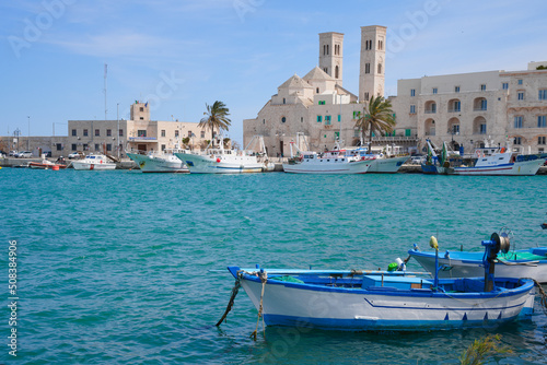 Obraz na plátne Molfetta, Puglia, Italy, view of the beautiful harbor with the typical colored boats
