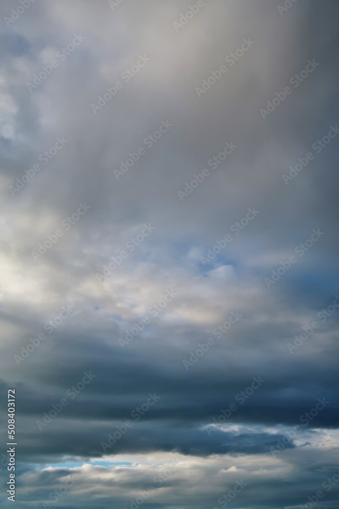 Obraz premium Tief hängende Wolken