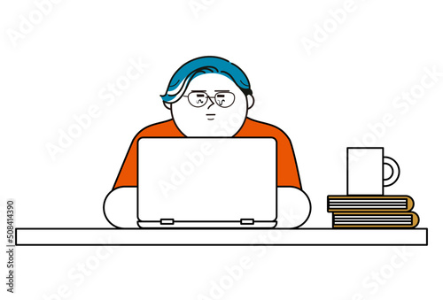 涙ぐむ男性とパソコン