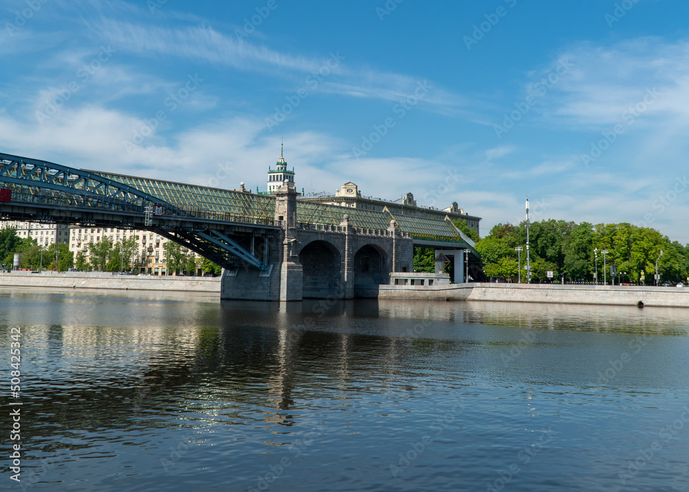 Obraz premium bridge over the river