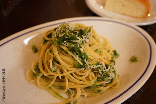 Valokuva Italian Food, Tiny Whitebait or Baby Sardine Fish Pasta - イタリア料理 しらす パスタ