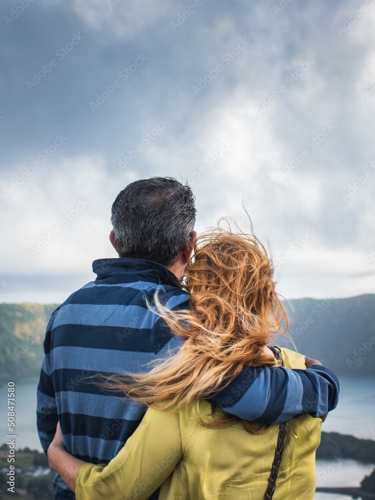 Fototapeta premium couple looking at the Lake, Azores