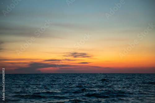 Pôr do sol de frente para mar © Tiago Luiz