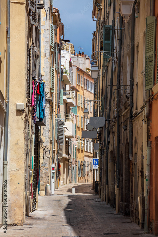 Maisons colorées dans le centre de Toulon