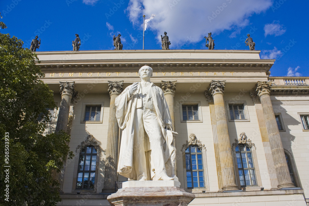 Monument to Helmholtz before Humboldt University in Berlin