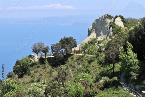 Obraz na płótnie Serrara Fontana - Belvedere La Grotta sul Monte Epomeo w salonie