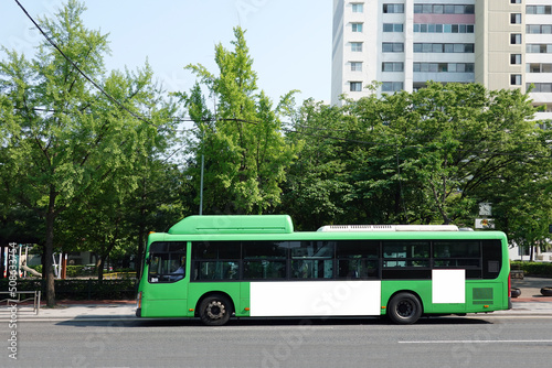Bus on the road in Seoul, Bus billboards © 형석 황