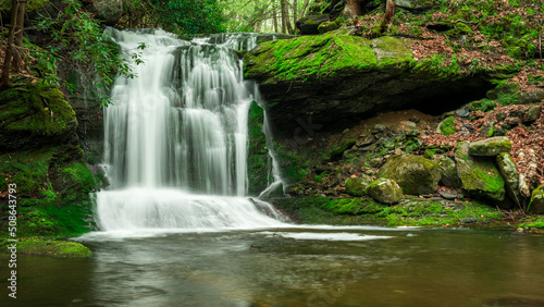Fototapeta Naklejka Na Ścianę i Meble -  Long Exposure Waterfall