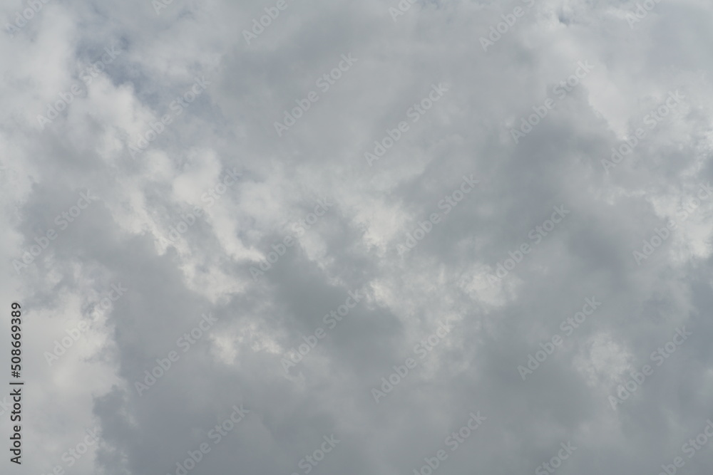 Wolken Himmel kurz vor oder nach einem Gewitter mit Regenschauer Wolken Himmel kurz vor oder nach einem Gewitter mit Regenschauer