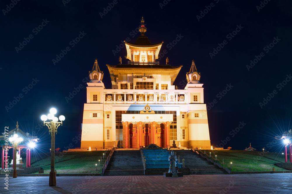 Naklejka premium Buddhist temple
