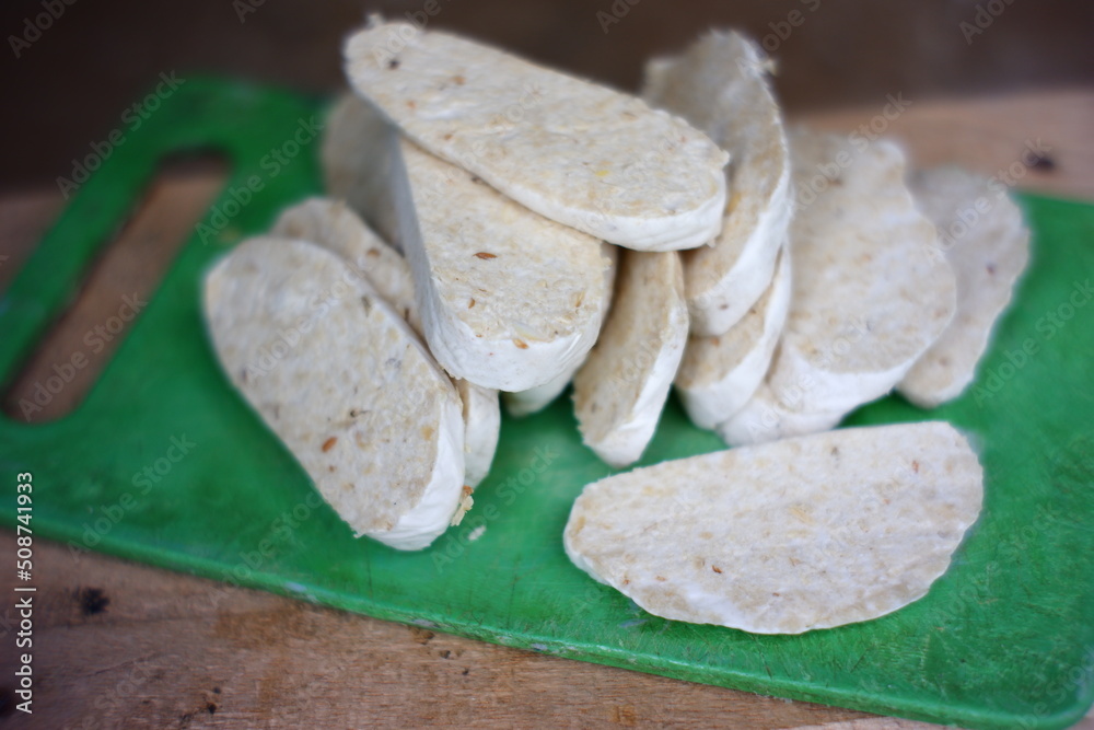 This food from Indonesia which is commonly called TEMPE GEMBOS is one