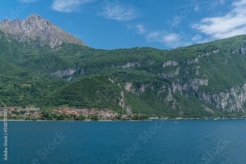 Como lake and mountians