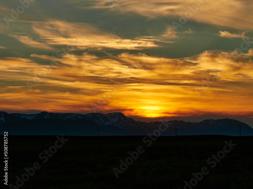 Anochecer de verano en HEIDARBAER  Islandia