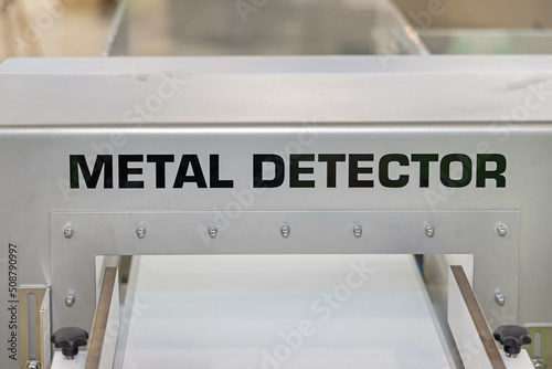Metal Detector Machine