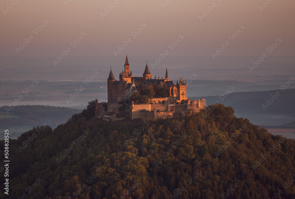 Burg im Abendlicht