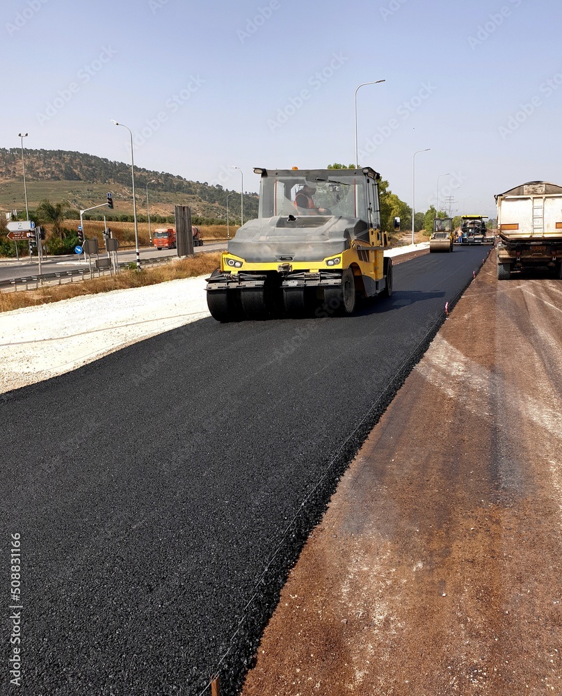 laying asphalt layers, tamping of asphalt layers, tamping, asphalt